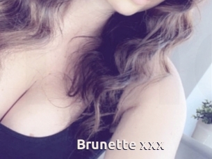 Brunette_xxx