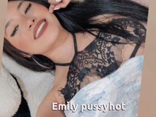 Emily_pussyhot