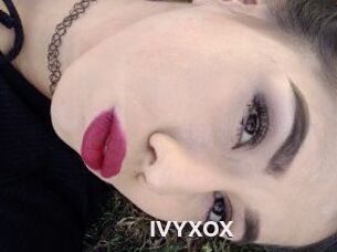 IVY_XOX