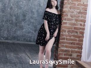 LauraSexySmile
