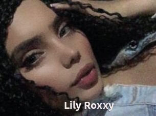 Lily_Roxxy