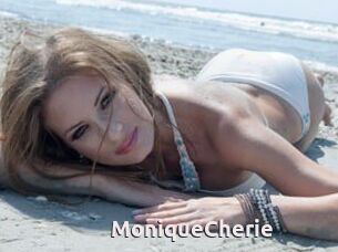 MoniqueCherie