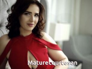 Maturecourtesan