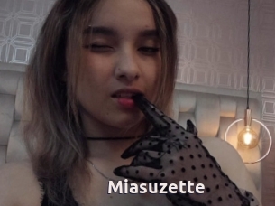 Miasuzette