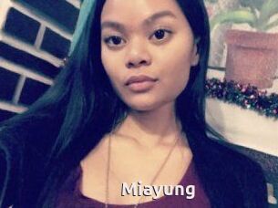 Mia_yung