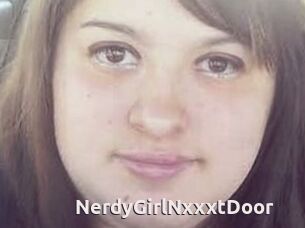 NerdyGirlNxxxtDoor