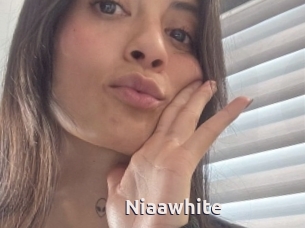 Niaawhite