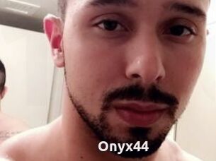 Onyx44