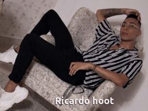 Ricardo_hoot