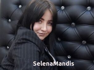 SelenaMandis