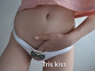 Tris_kiss
